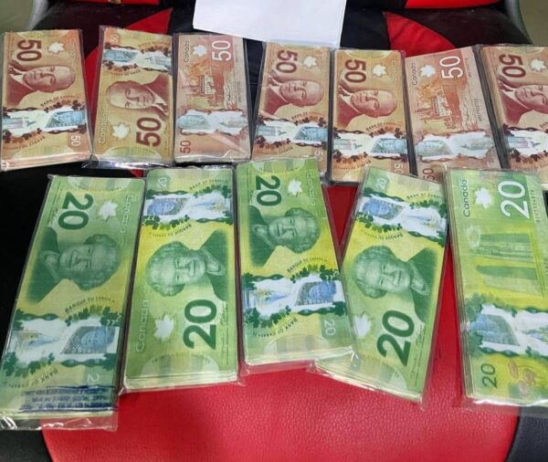 Buy Counterfeit 20 Canadian Dollar bills